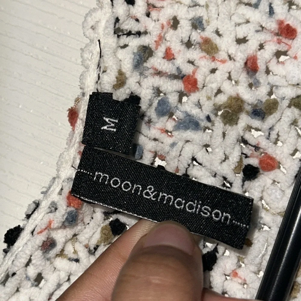 Moon & Madison Cardigan Sz M - Picture 3 of 6